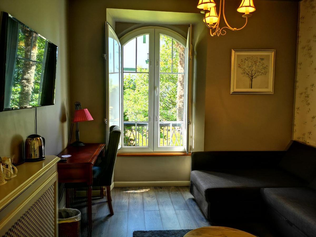 Casona Naviega Guest House Navia Bagian luar foto