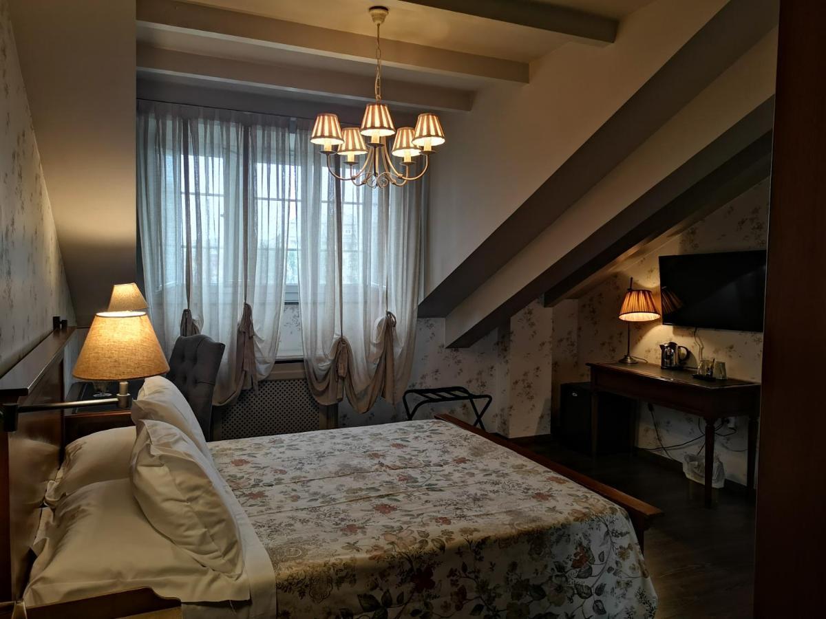 Casona Naviega Guest House Navia Bagian luar foto