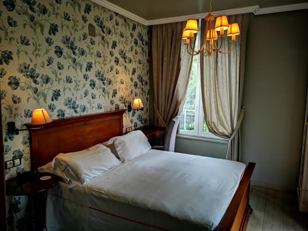 Casona Naviega Guest House Navia Bagian luar foto